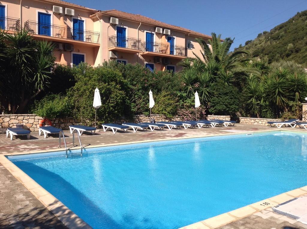 Hotel Nostos Frikes Eksteriør billede